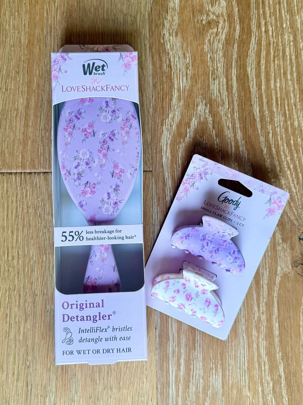 LoveShackFancy x Target Wetbrush + Clip set in hibiscus 💜🎀